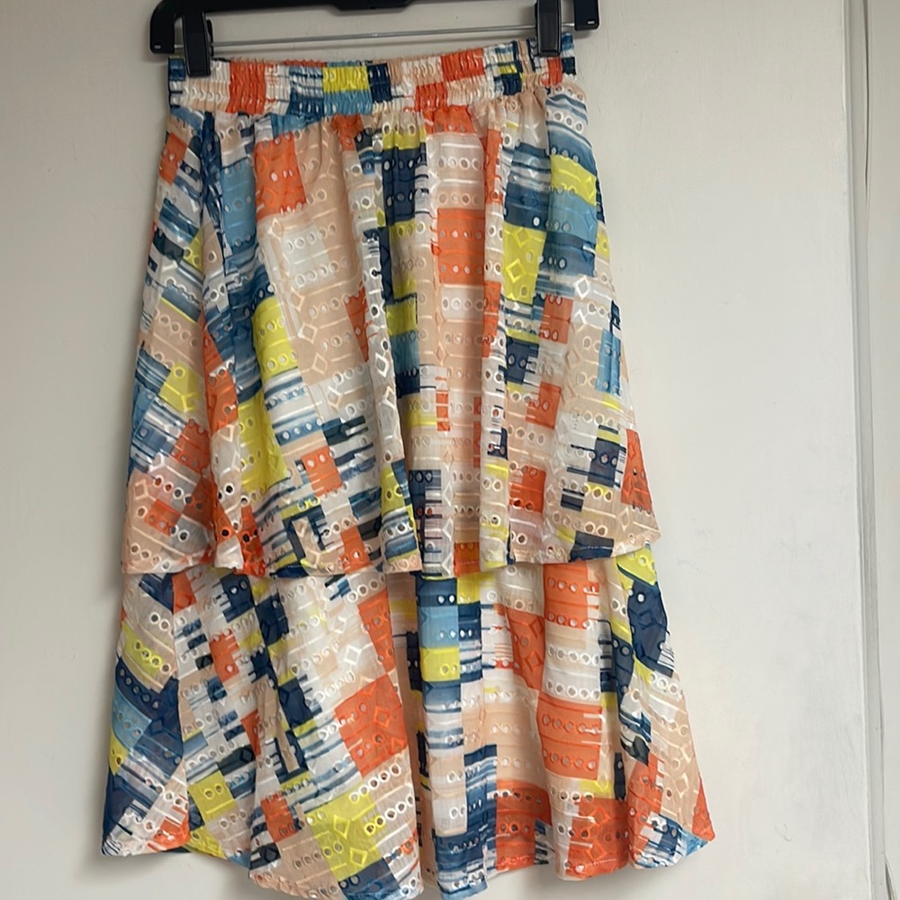 NWT Tiered skirt for women size extra small